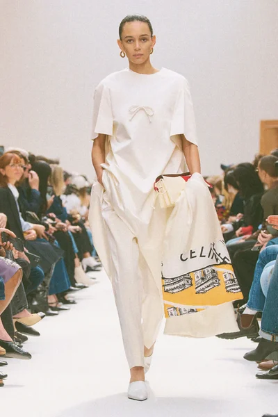 Look 40